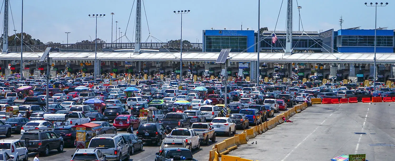 Vista de la Garita de San Ysidro en Tijuana